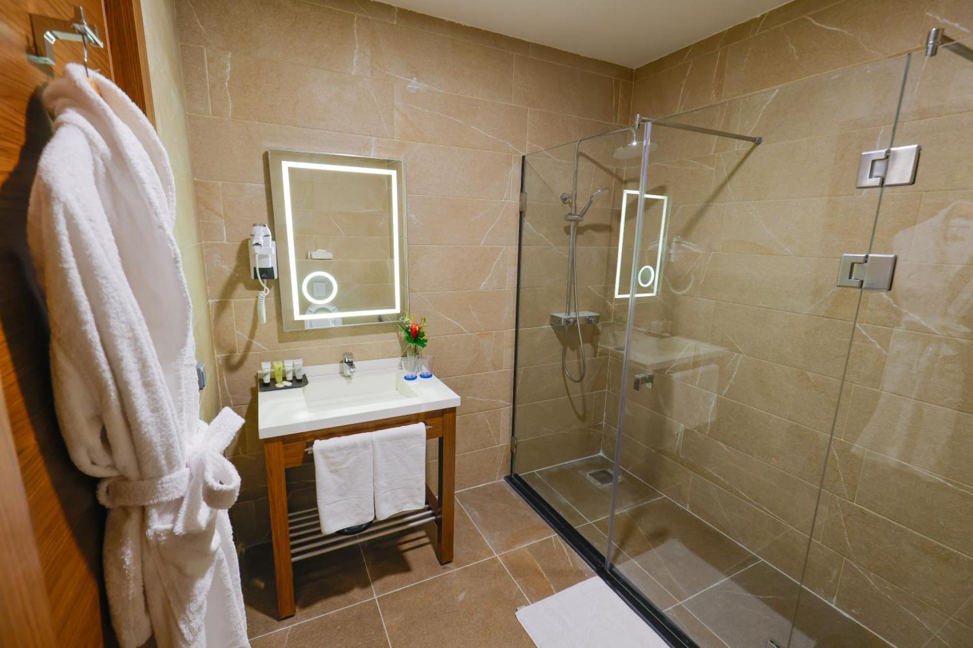 Byblos Hotel Abidjan Luaran gambar